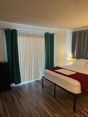 Strykejern/-brett, wi-fi og sengetøy