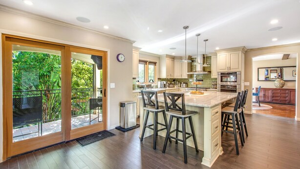 Dining - Historic Hillside Charm in Historic View Park (Los Angeles)