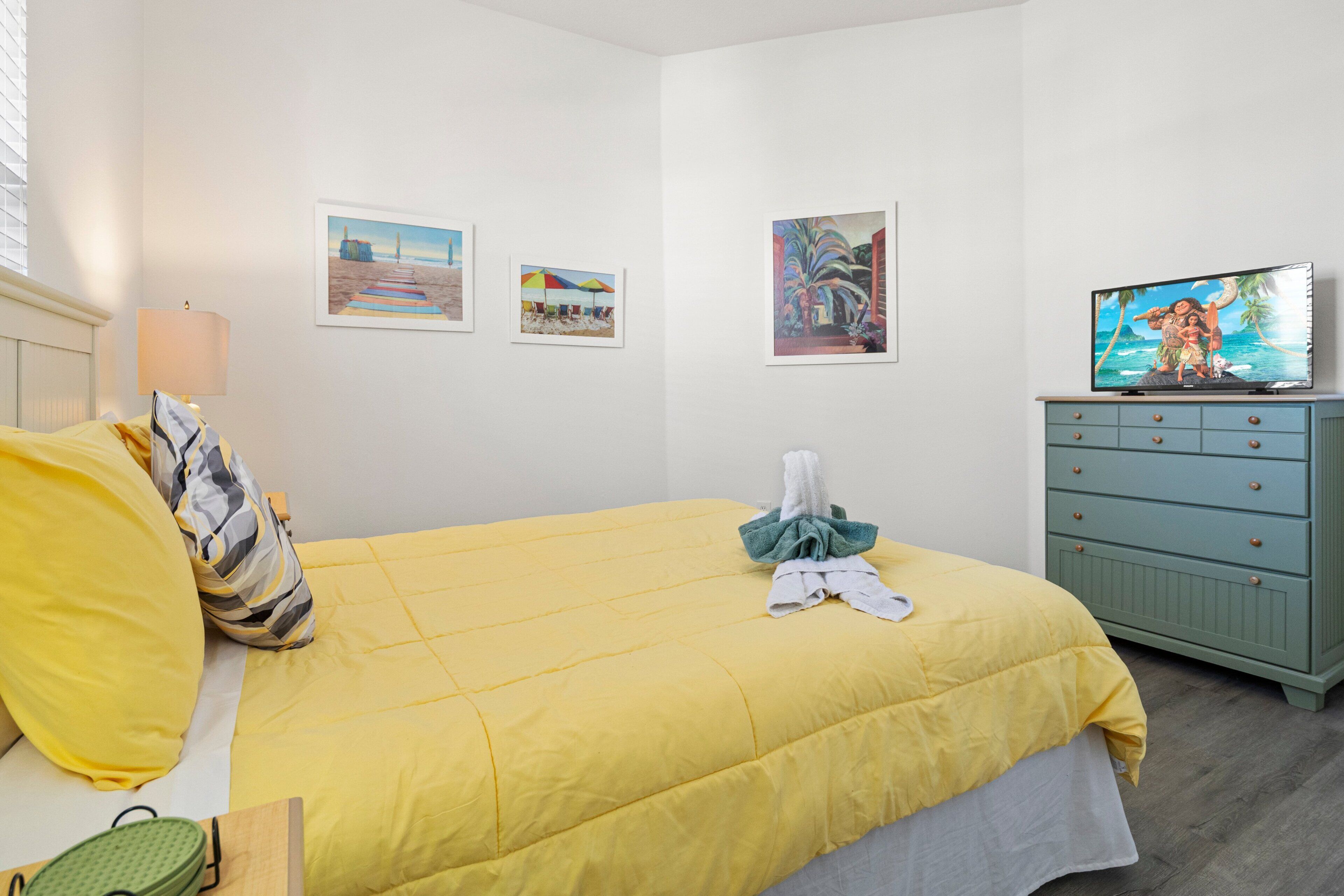 3 slaapkamers, een strijkplank/strijkijzer, gratis wifi, beddengoed