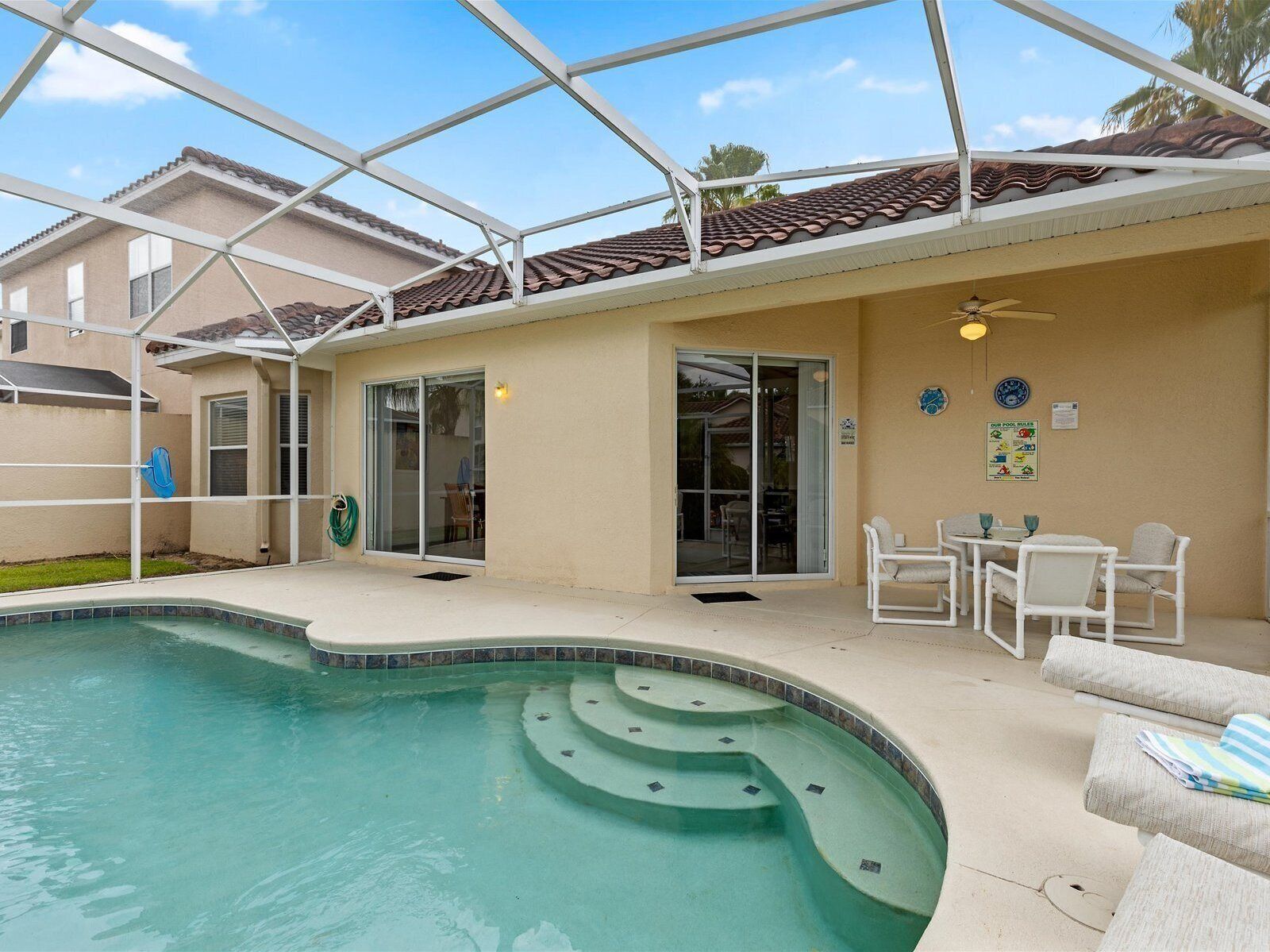 Piscine extérieure, piscine chauffée