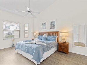 3 bedrooms, iron/ironing board, free WiFi, bed sheets - 293- Fabulous 3 Bed Villa with Private Oversized Pool and Games Room Near Disney (Davenport)