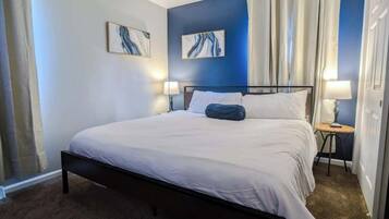 2 bedrooms, desk, iron/ironing board, WiFi