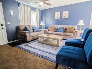 Televisión y oficina 