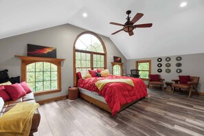 3 soverom, strykejern/-brett, wi-fi og sengetøy