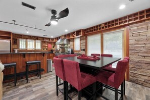 Dining - Private I Pool Table I Bar I Studio I House I Roku (Westerville)