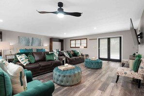 TV, offices - Private I Pool Table I Bar I Studio I House I Roku (Westerville)