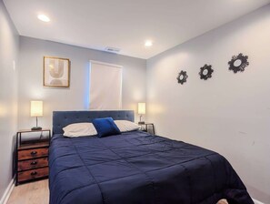 4 slaapkamers, een strijkplank/strijkijzer, wifi, beddengoed