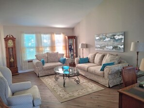 Una Smart TV, una chimenea