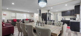 Pool Table • Fire Pit • Bar • King • Sleeps 22