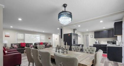 Pool Table • Fire Pit • Bar • King • Sleeps 22