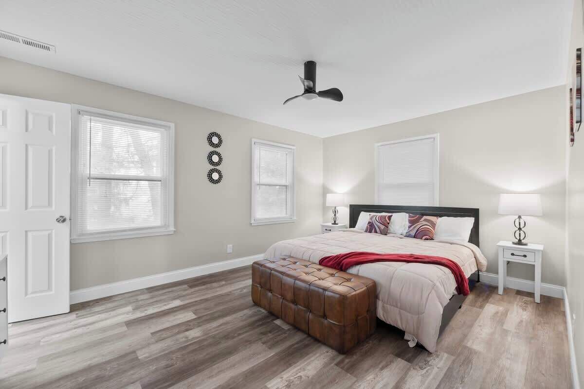 3 dormitorios, tabla de planchar con plancha, wifi y ropa de cama