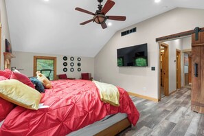 2 bedrooms, iron/ironing board, WiFi, bed sheets - Stove | King Bed | Bunks | 3 mins Hoover Reservoir (Westerville)