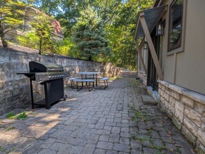 Outdoor dining - Stove | King Bed | Bunks | 3 mins Hoover Reservoir (Westerville)