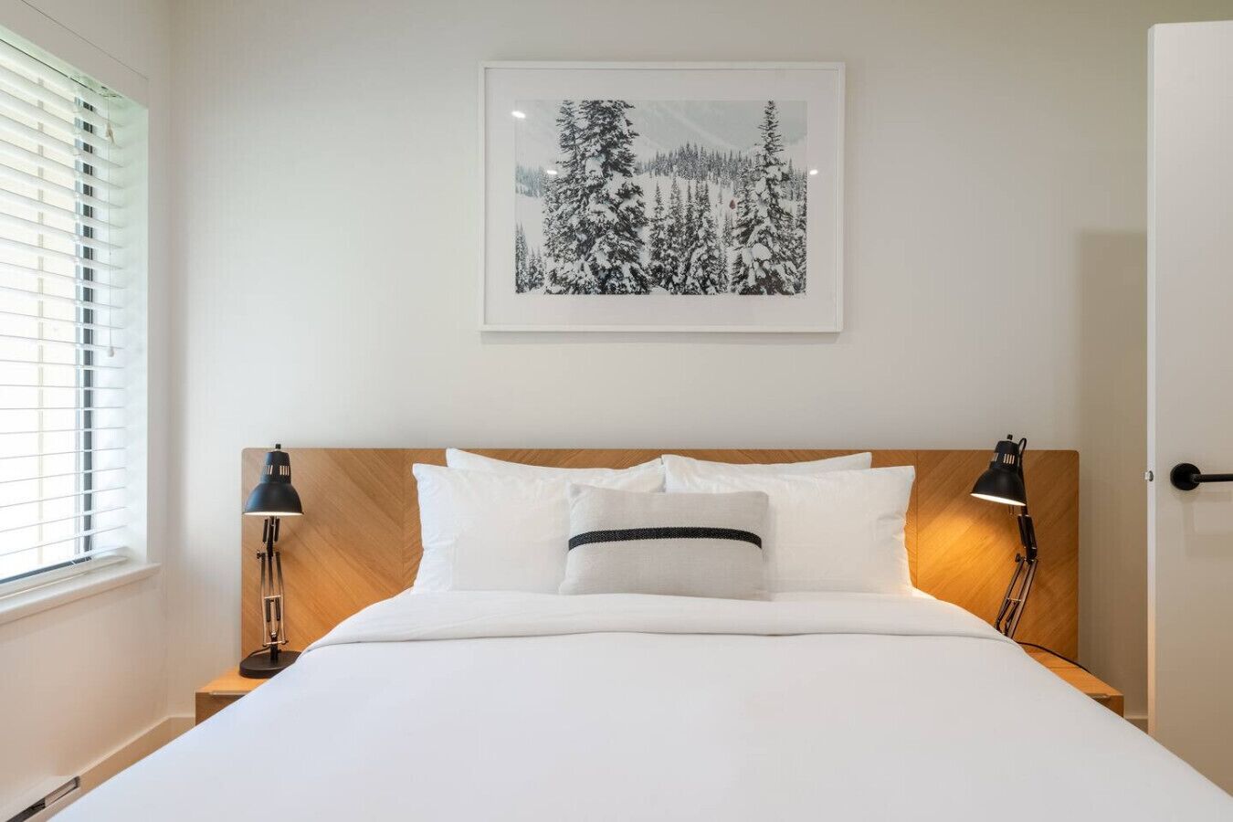 2 soveværelser, skrivebord, strygejern/strygebræt, weekendseng