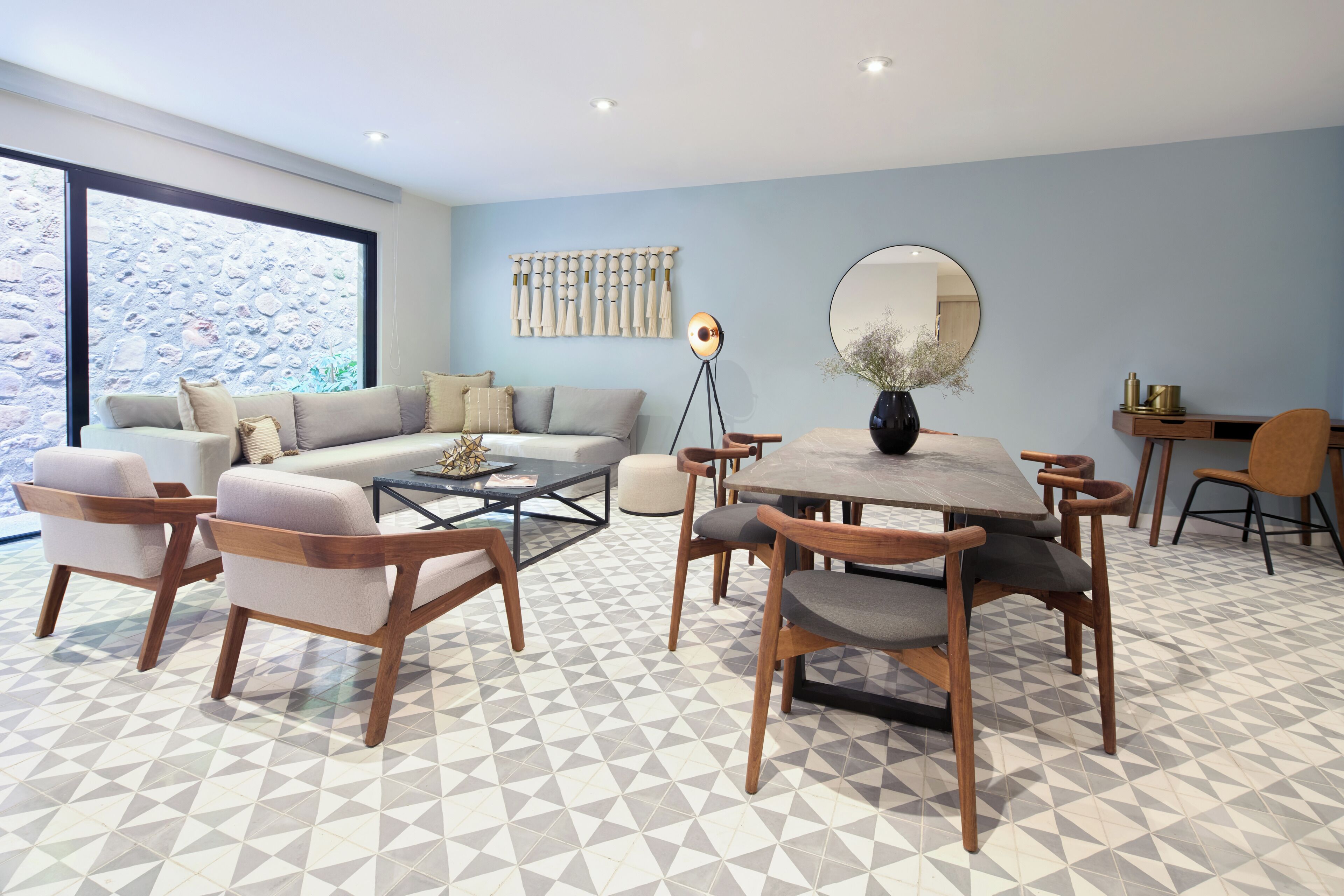 Casita Lantana | Living area | 58-inch LED TV with cable channels