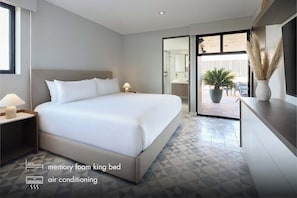 Casita Salvia | Seprai premium, busa memori, minibar, dan brankas