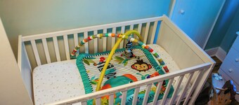 Rural spacious farmhouse w/ hot tub and can sleep 10, located 15m from Truro