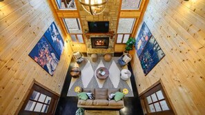 Smart TV, chimenea y tenis de mesa 