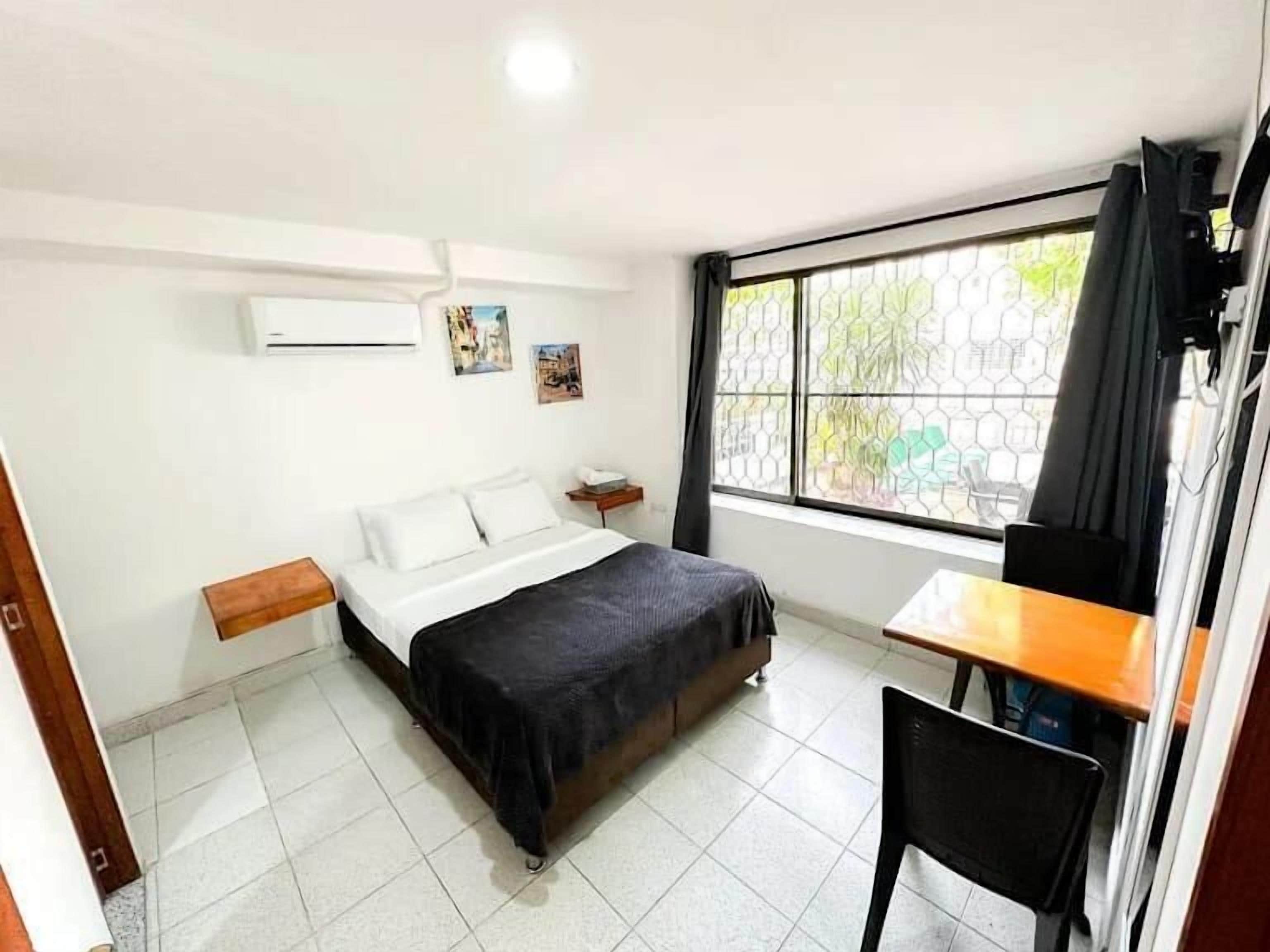 Classic Double Room | In-room safe, laptop workspace, free WiFi