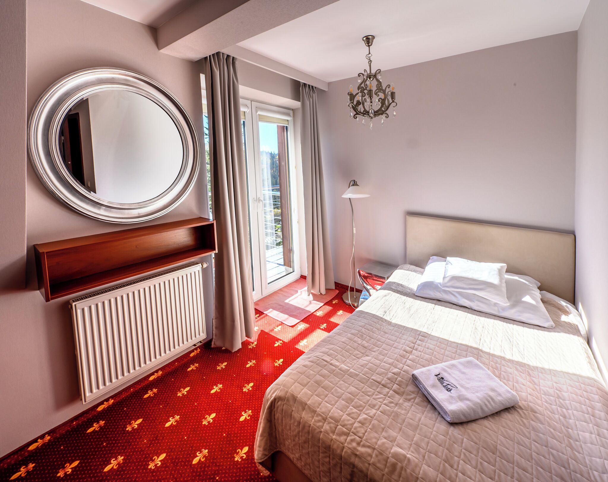 1 غرفة نوم ومكواة/لوح كي وواي فاي وملاءات أسرّة