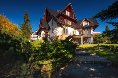 Welcoming VILLA PARK bed & breakfast in Bukowina Tatrzańska