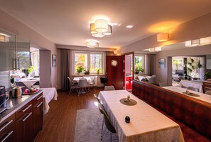 تناول الطعام