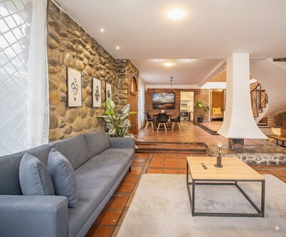 La Herrería Moderna: Un Oasis Industrial en Cuenca