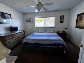 Strygejern/strygebræt, Wi-Fi, sengetøj