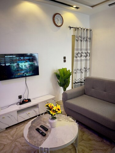 Beautiful apartment close to the beach and 15 minutes from the airport