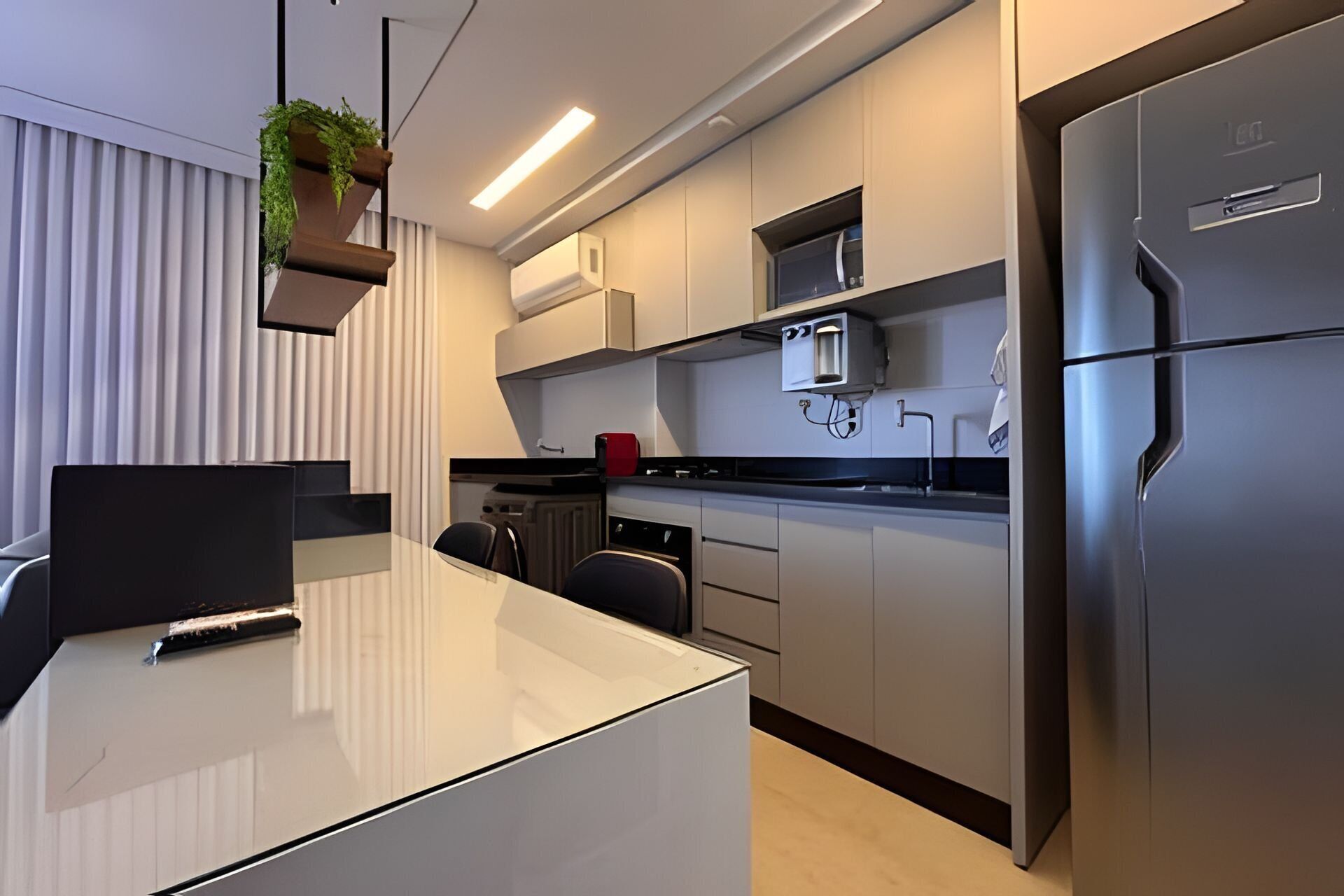 Căn hộ Deluxe | Bếp riêng | Tủ lạnh, lò vi sóng, lò nướng, bếp nấu 