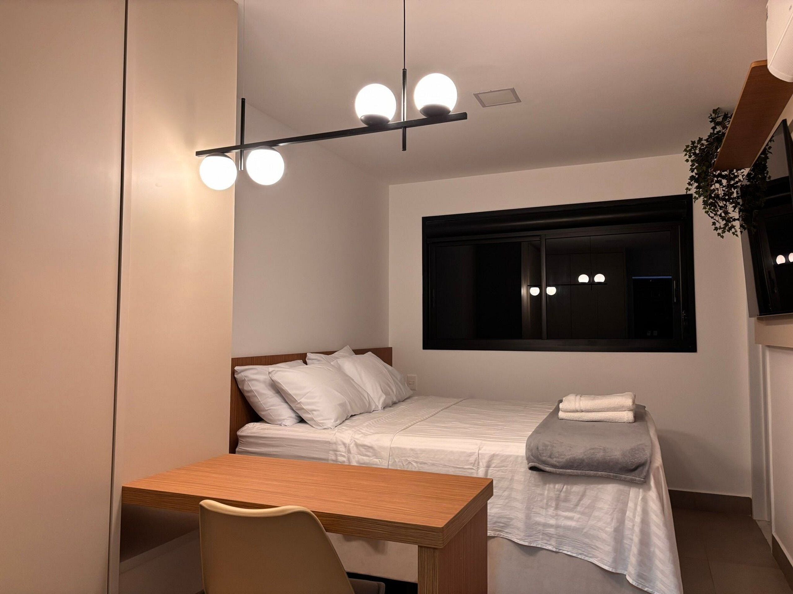 Apartamento grand | Individualmente decorados, individualmente mobiliados, escrivaninha