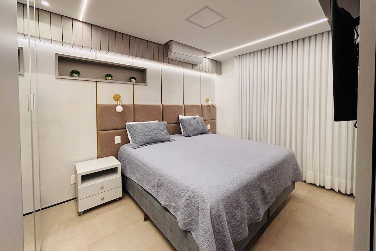 奢華公寓 | 書桌、筆電工作空間、遮光布/窗簾、熨斗/熨衣板