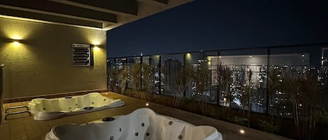 室外 Spa 池