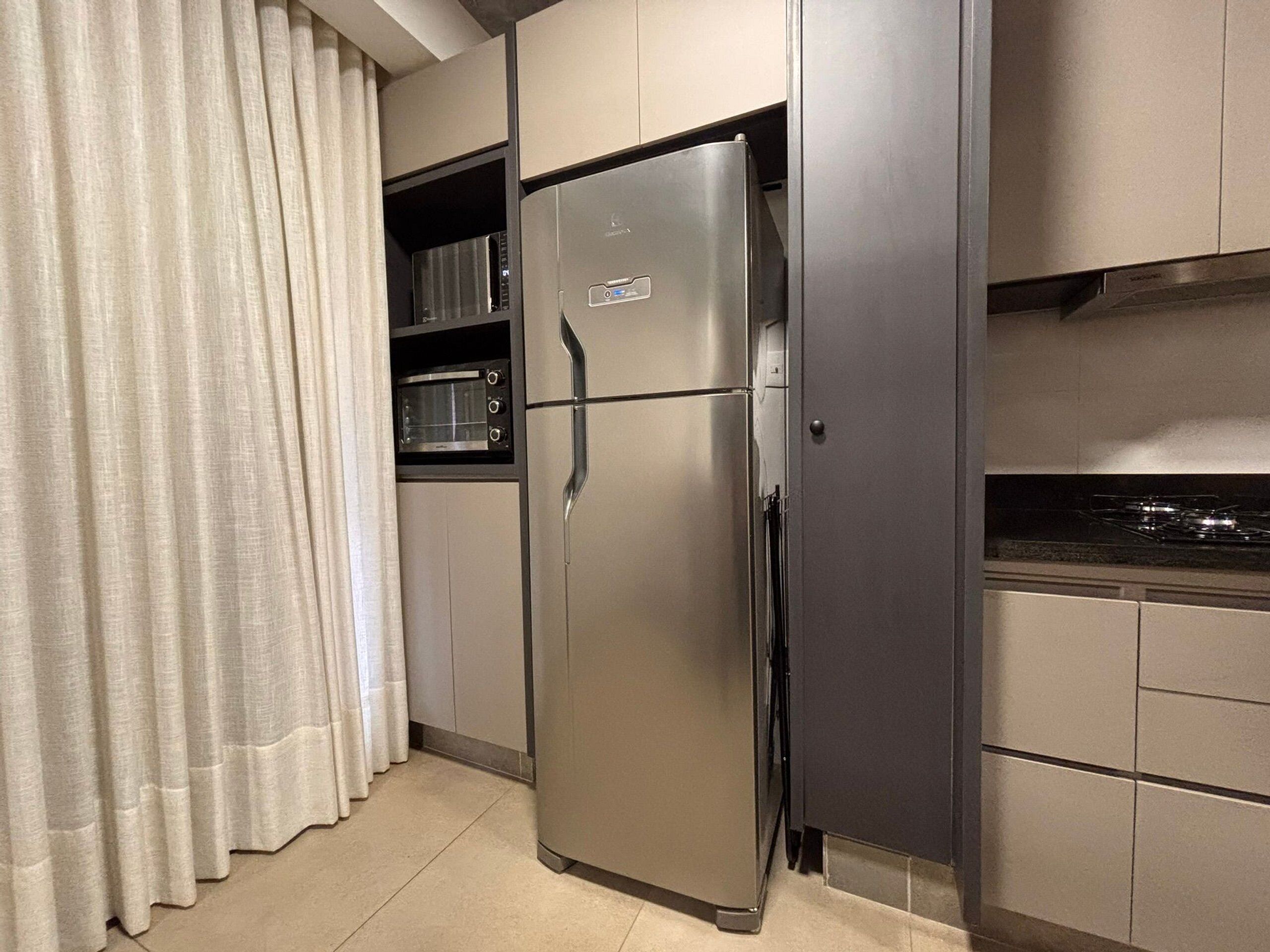 Comfort Apartment | Private kitchen | Full-size fridge, microwave, oven, stovetop