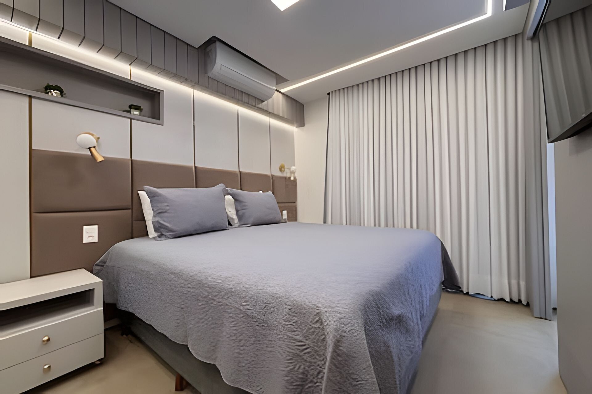 Deluxe Apartment | Individually decorated, individually furnished, desk, laptop workspace