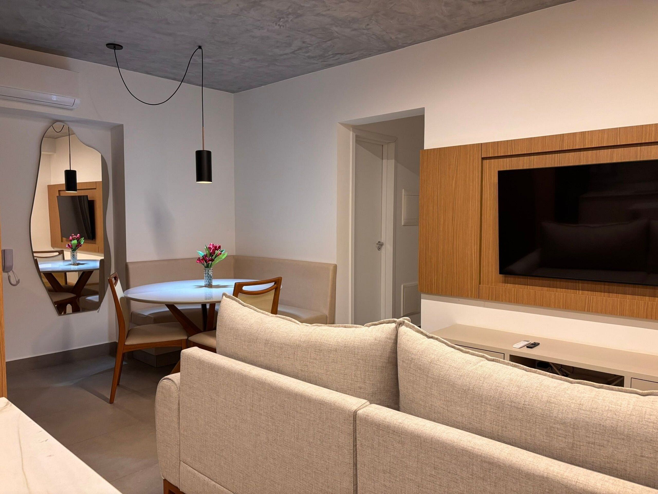 Smart TV 40 pulgadas con canales de televisión digitales