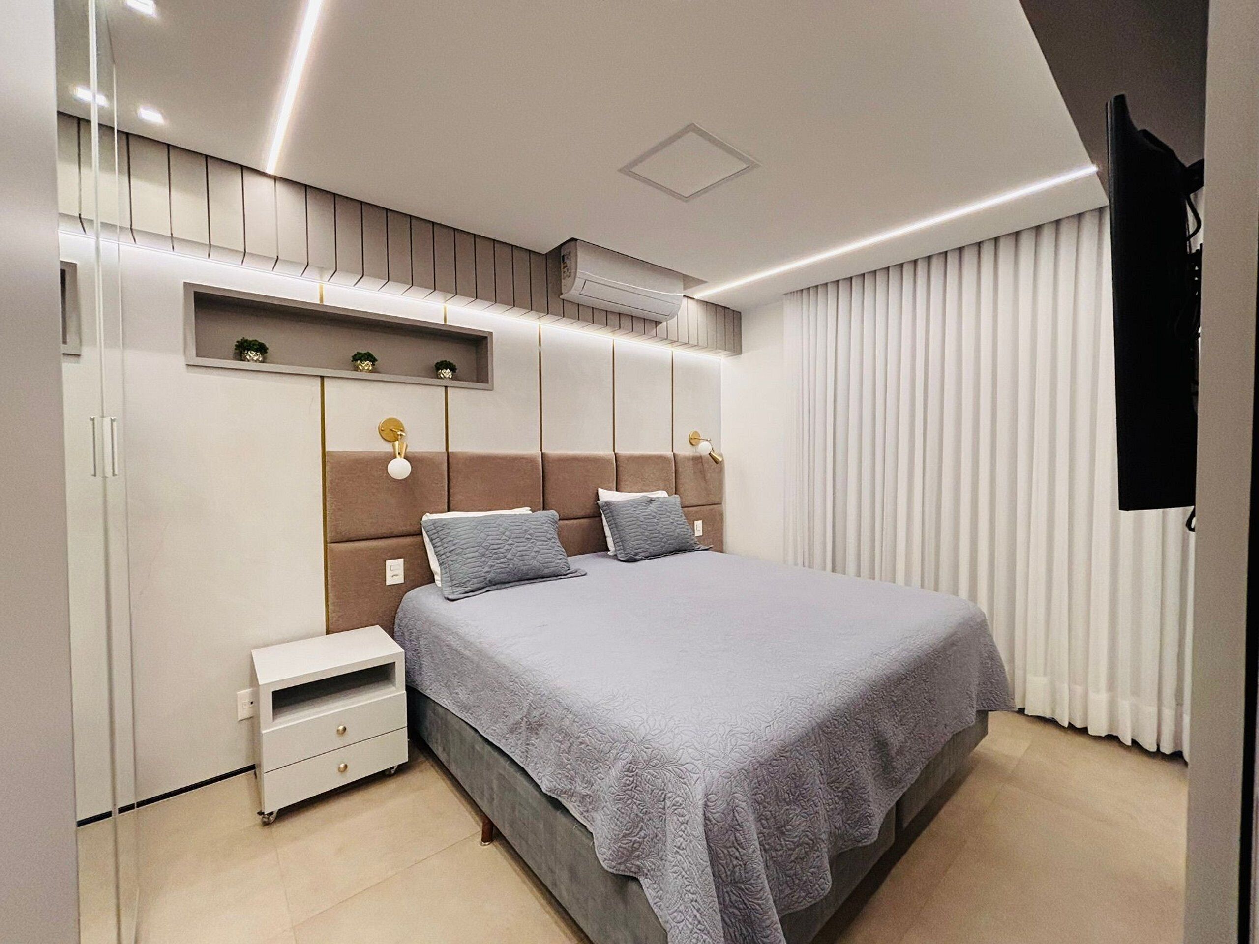 Decoración personalizada, muebles diferentes y escritorio 