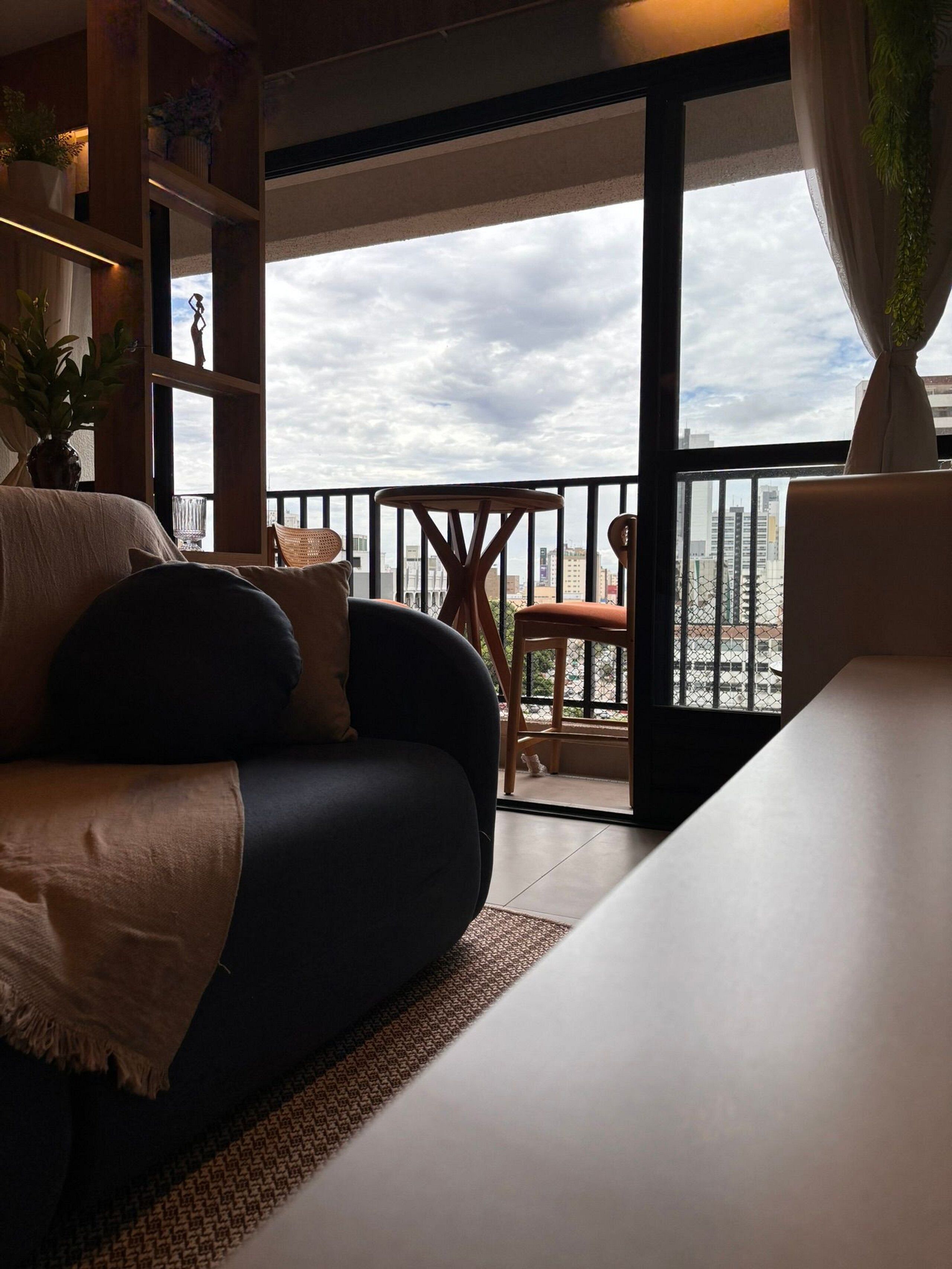 Apartamento | Área de estar | Smart TV 40 polegadas com canais digitais, filmes pagos