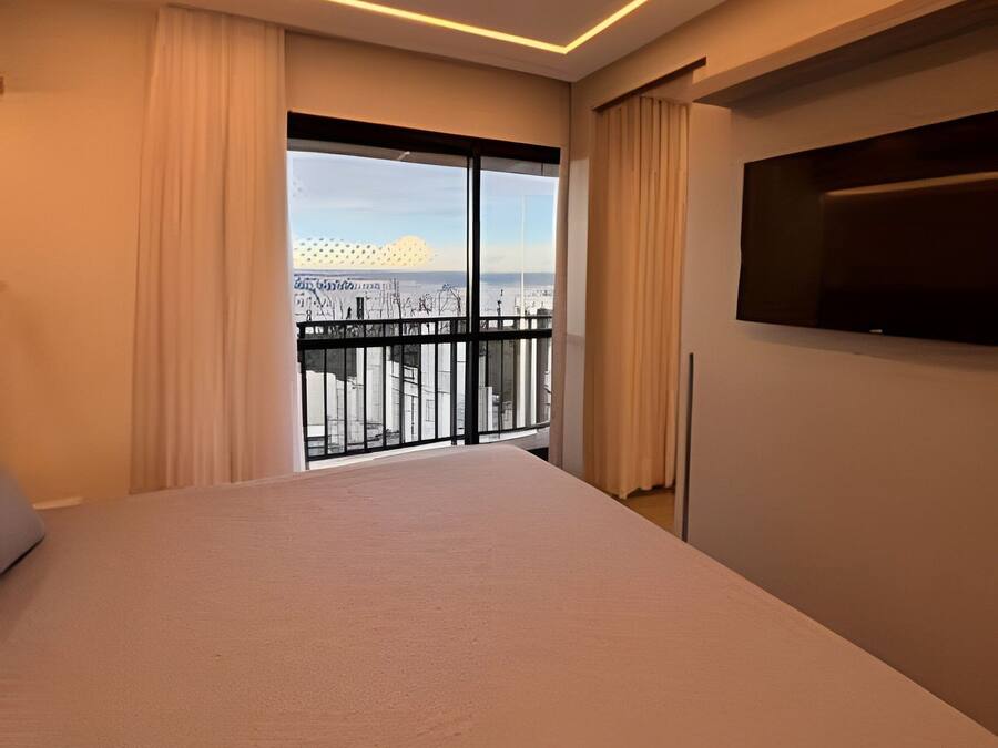 Deluxe Apartment | Desk, laptop workspace, blackout drapes, iron/ironing board