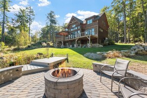 المنطقة المحيطة بالمنشأة