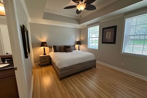 3 bedrooms - Modern 3BR Condo Reunion Resort + Pool Access (Kissimmee)
