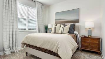 2 habitaciones, escritorio, cuna de viaje y wifi