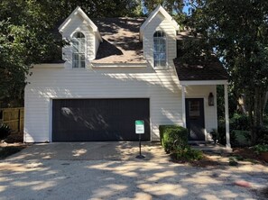 Exterior - The Tack Room 1-bedroom apartment in Fairhope 1 block from downtown (Fairhope)
