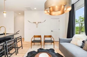 Smart-TV og stereoanlegg