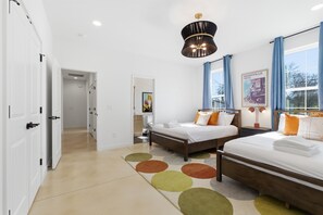 3 bedrooms, iron/ironing board, travel cot, free WiFi