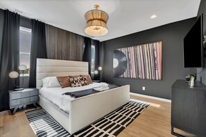 3 bedrooms, iron/ironing board, travel cot, free WiFi