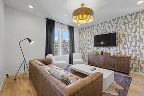 Smart-tv och en stereo