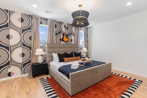 6 bedrooms, iron/ironing board, travel crib, free WiFi