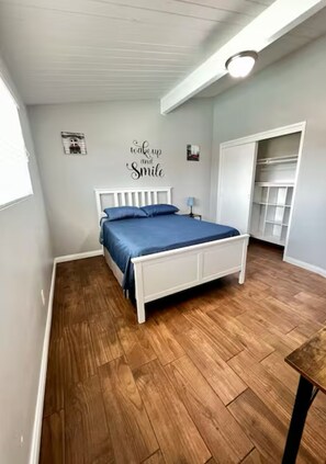 3 Schlafzimmer, Schreibtisch, Bügeleisen/Bügelbrett, kostenloses WLAN