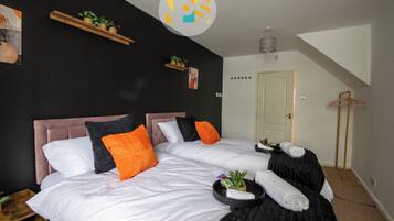 5 chambres, fer et planche Ă repasser, Wi-Fi, draps fournis